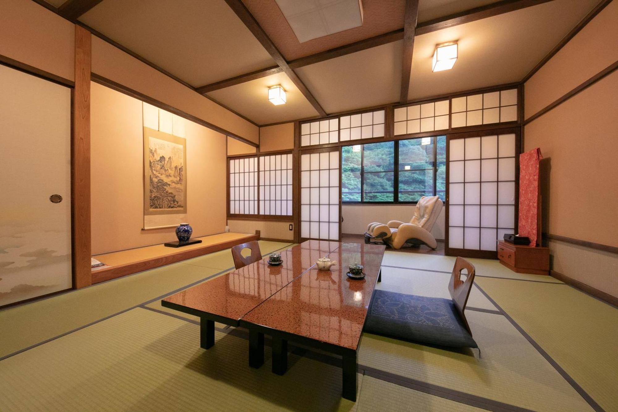 Yumoto Ueyama Ryokan Химедзи Экстерьер фото