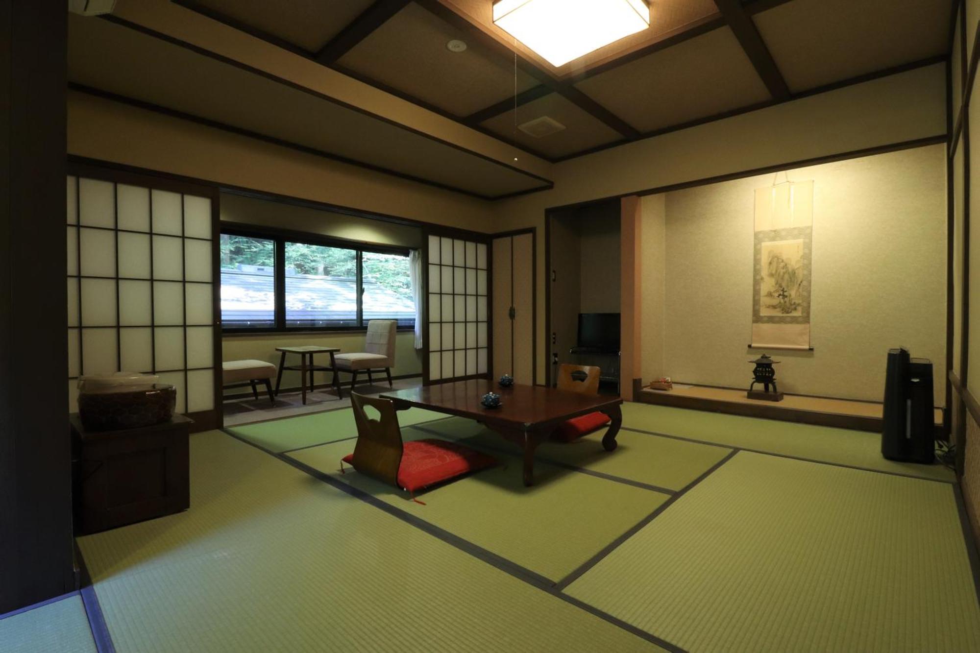 Yumoto Ueyama Ryokan Химедзи Экстерьер фото