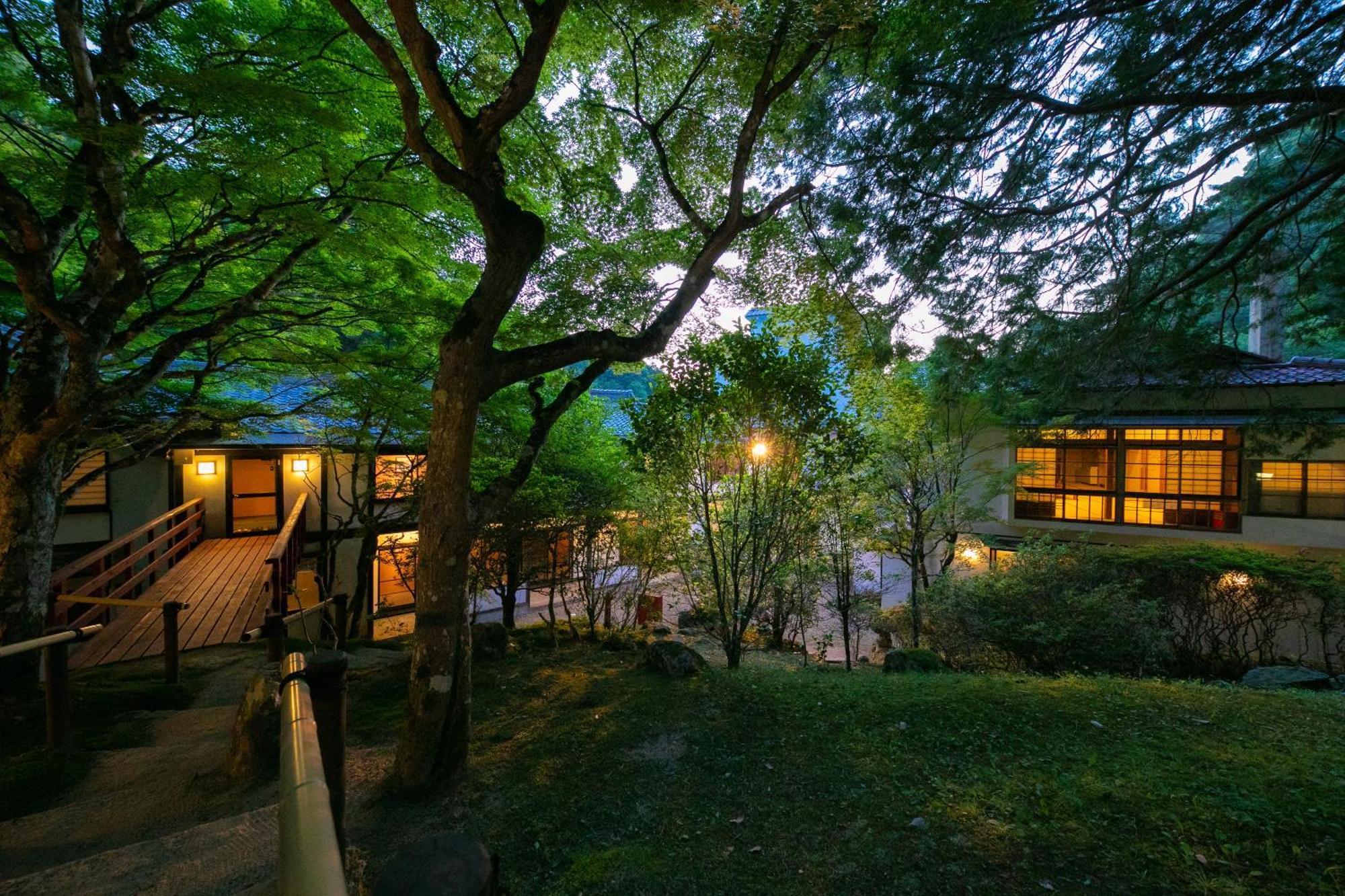 Yumoto Ueyama Ryokan Химедзи Экстерьер фото